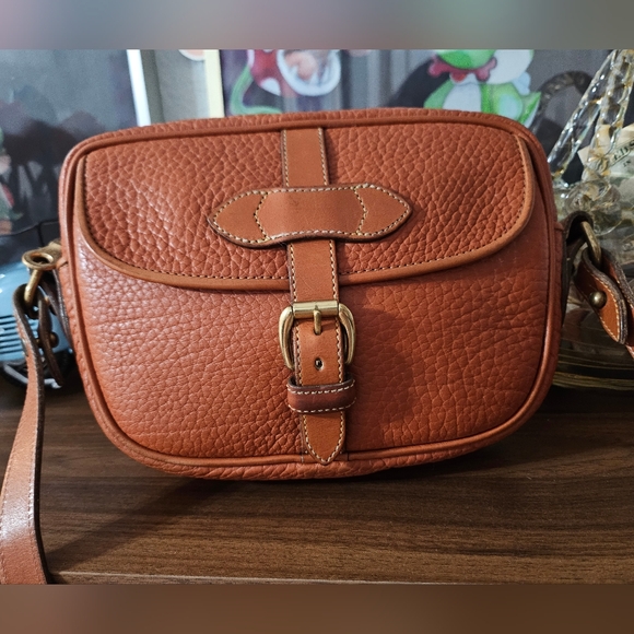 Dooney & Bourke Handbags - Vintage Dooney & Bourke Crossbody